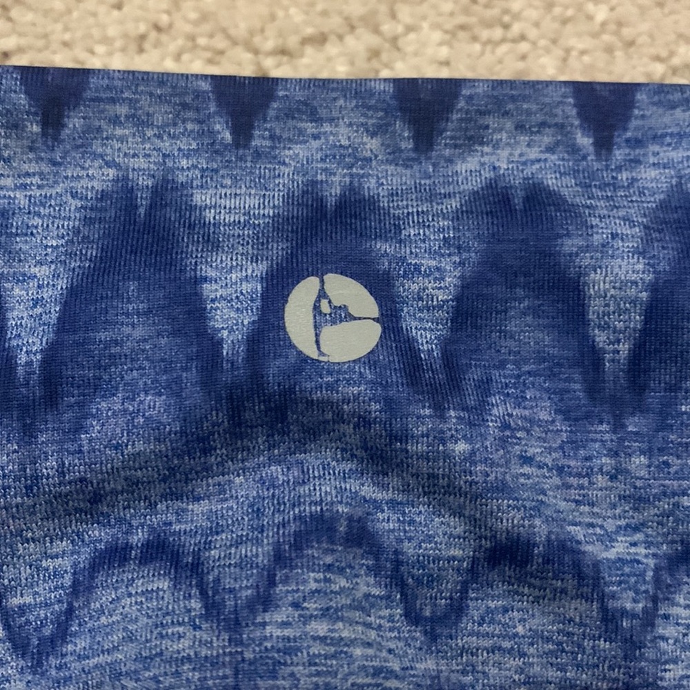 Size Large Active Life Blue Patterned Leggings - image 4